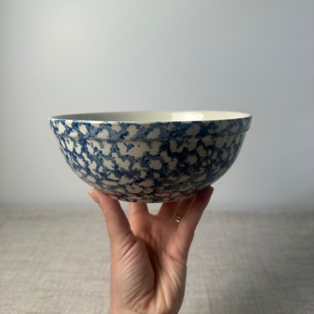 Vintage Gibson Blue & White Spongeware 7" Bowl | Cobalt Splatterware